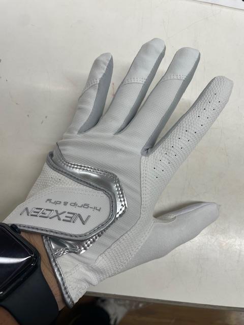 NEWグローブ発売！！