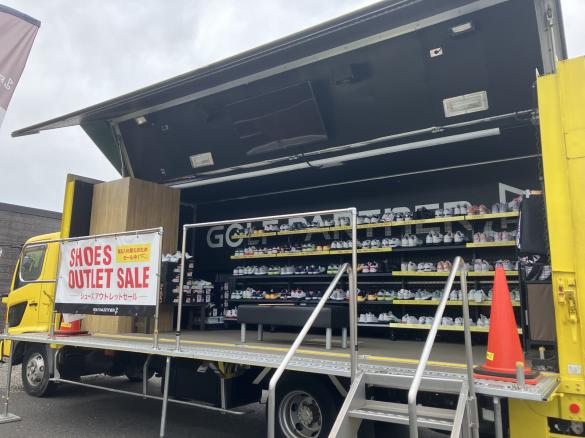 駐車場のトラック！！！