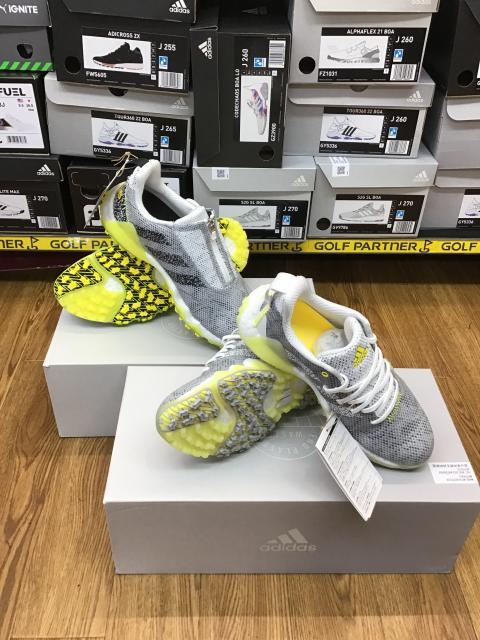 アディダス新作シューズ入荷！！
