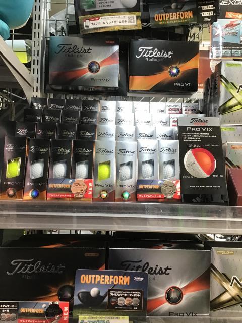 NEW   PRO V1 !  V1x ! 