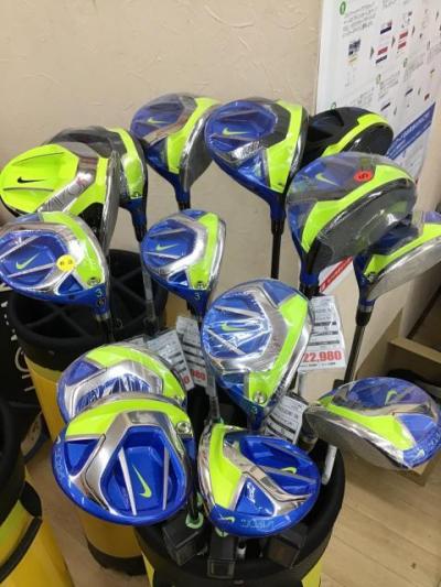 ナイキ大量入荷いたしました！！