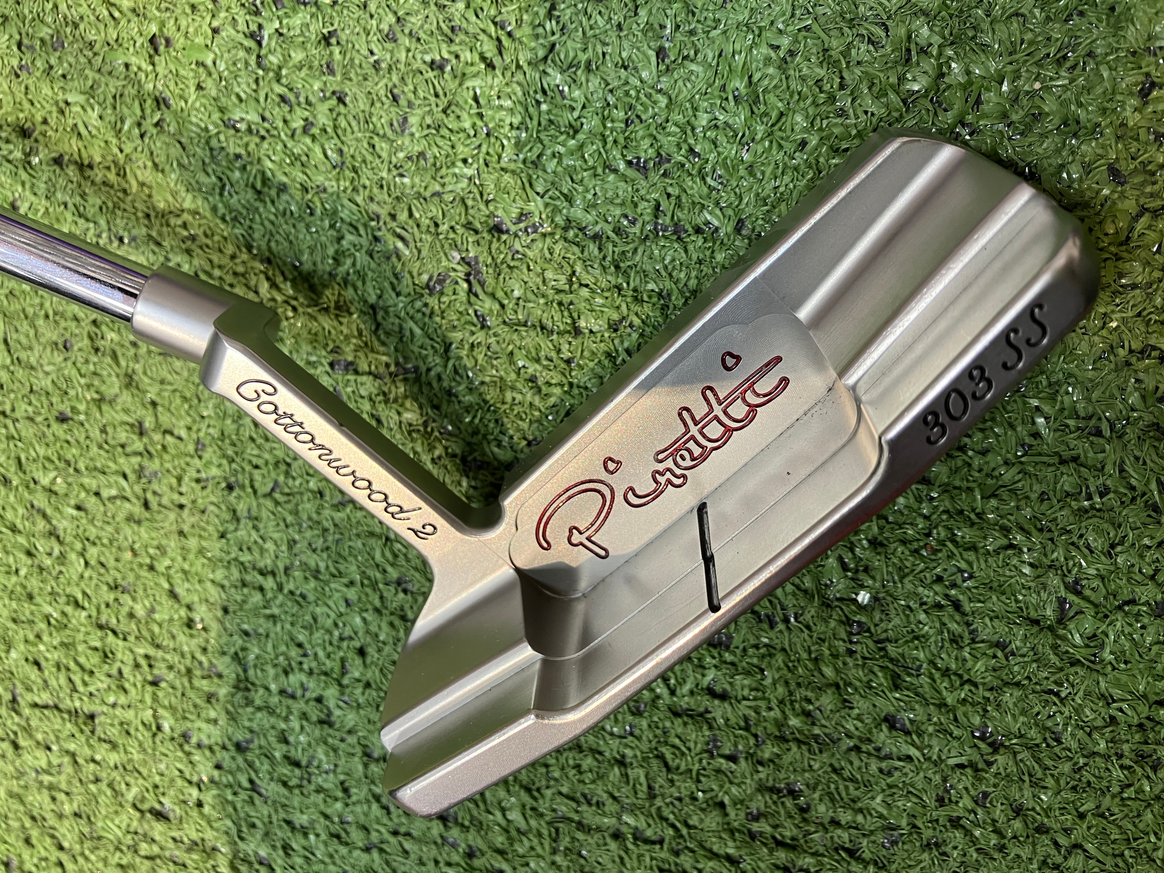 【名器入荷】ピレッティ コットンウッドII Classic 303。375gの重ヘッドがもたらす「極上の転がり」