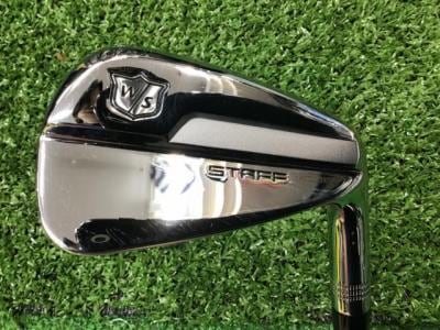 【入荷情報】使いやすくカッコしい見た目の『WILSON STAFF MODEL BLADE』
