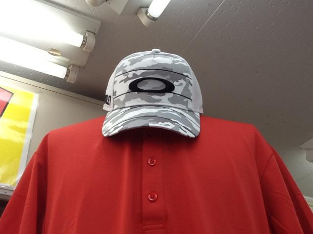 OAKLEYキャップ＆バイザー☆