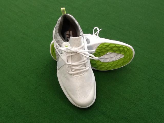 紐タイプスパイクレスシューズ☆