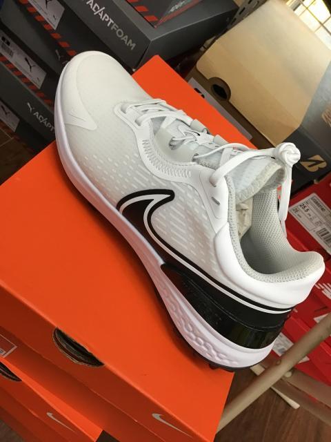 ナイキシューズ　入荷しました！！