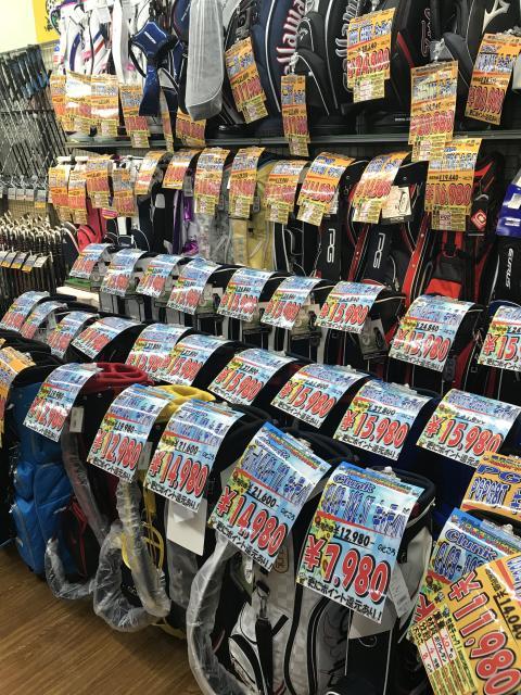 キャディバッグの種類が豊富やで～