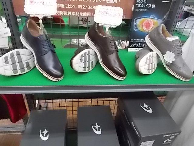 おしゃれな万能シューズ入荷しました！