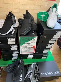 続々入荷！！