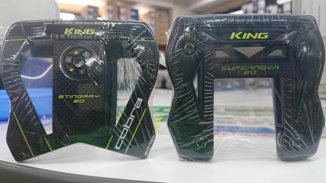 コブラパター入荷致しました。